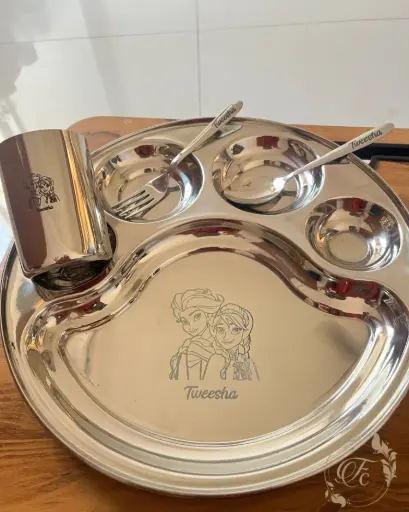 Personalized Stainless Steel Dish Set for Kids – Custom Cartoon Design with Name | 4-Piece Mealtime Set
